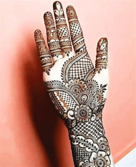 arabic hand instagram royal finger mehndi design