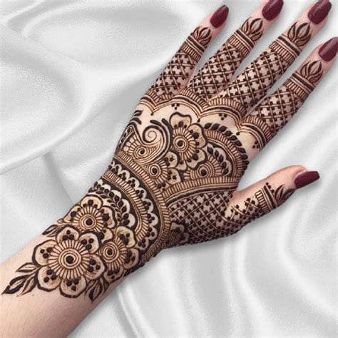modern royal front hand mehndi design
