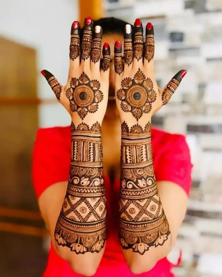 trending mehndi designs back hand